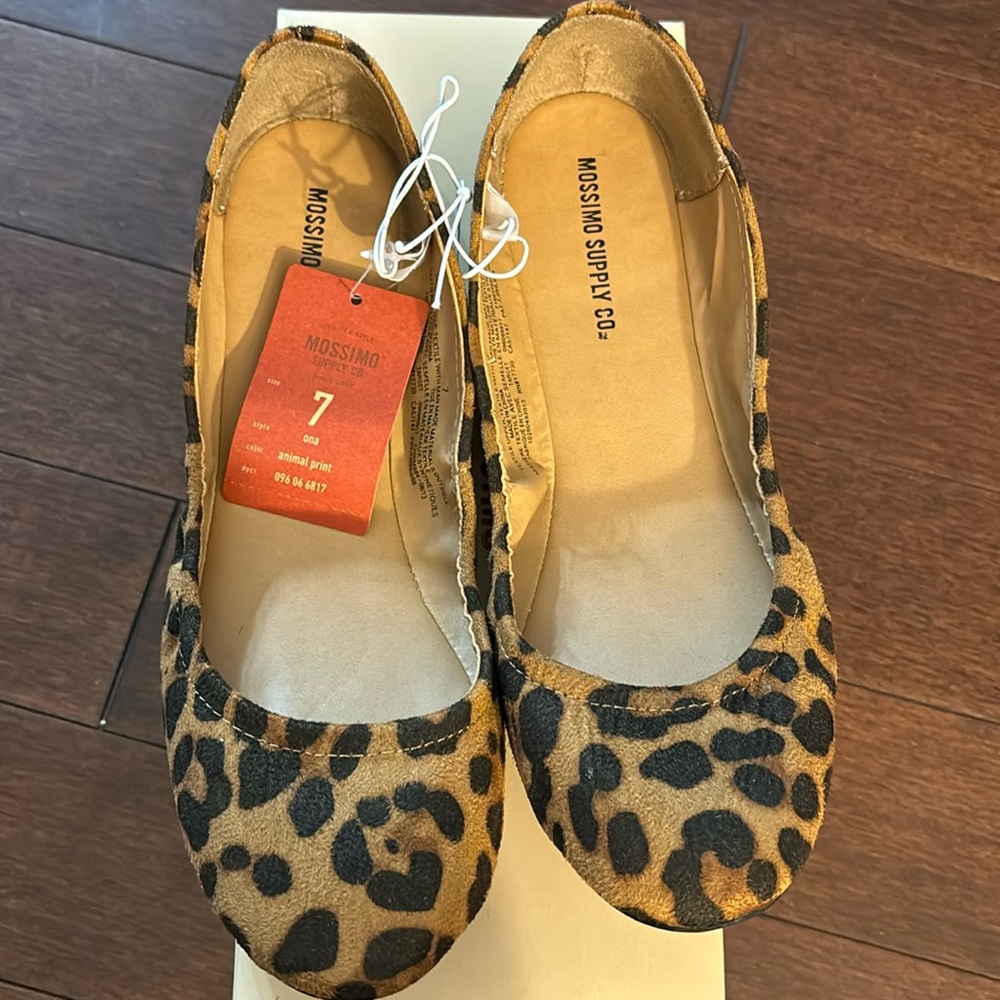 Mossimo Supply cheetah print flats